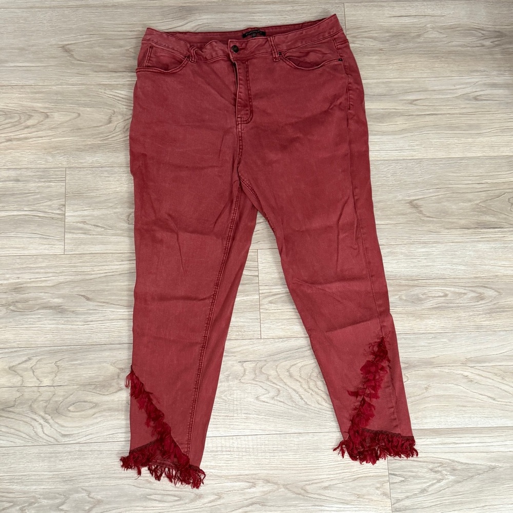 Elliott‎ & Vie Burgundy Frayed Tulip Hem Cropped Pants Womens 18W EV120 Red